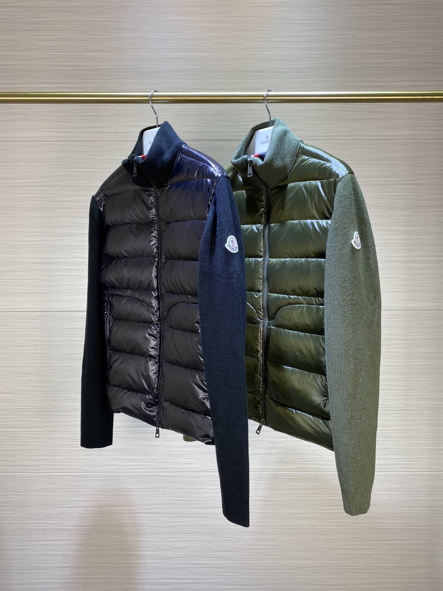 YUPOO Moncler Men's spliced down jacket with wool sleeves and glitter top  Black army green Size M L XL